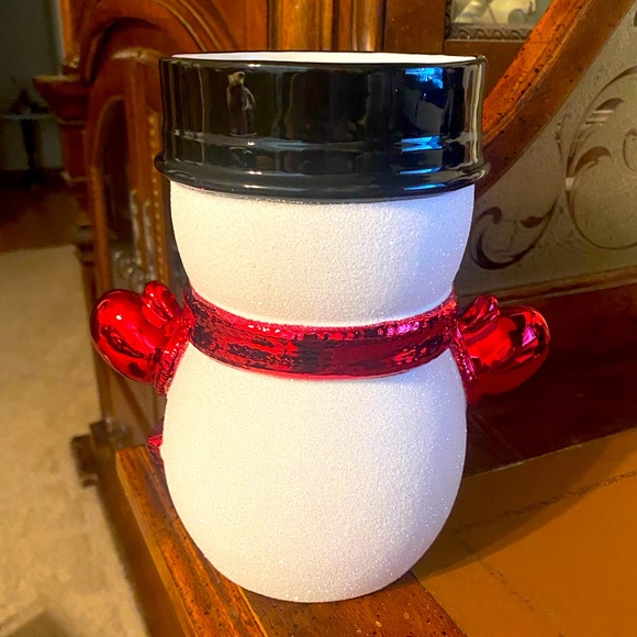 Bath & Body Works Christmas 🎄Snowman ⛄️ 3 Wick Candle Holder - Picture 3 of 3